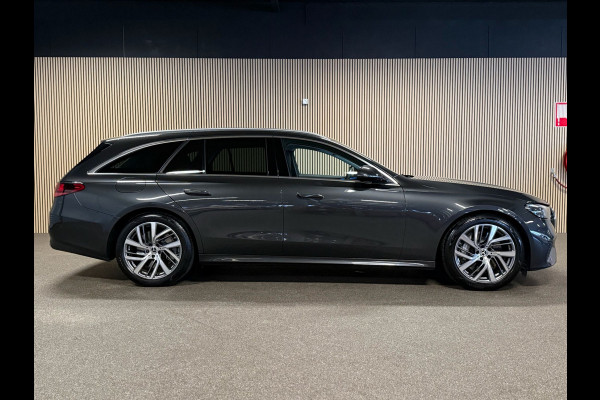 Mercedes-Benz E-Klasse Estate 300e Avantgarde Advanced-DISTRONIC-TREKHAAK-DODEHOEK-APLLE CARPLAY-COMPLEET