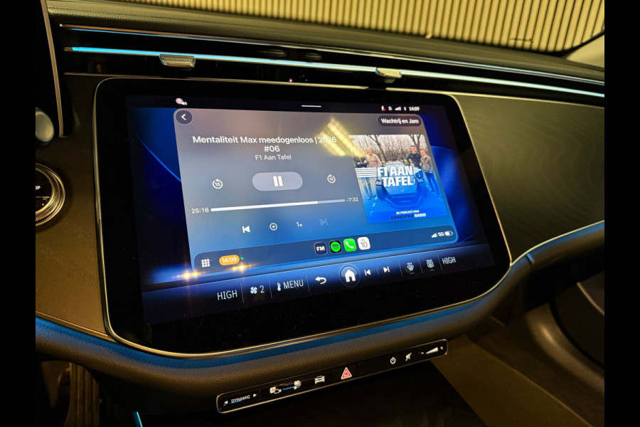Mercedes-Benz E-Klasse Estate 300e Avantgarde Advanced-DISTRONIC-TREKHAAK-DODEHOEK-APLLE CARPLAY-COMPLEET
