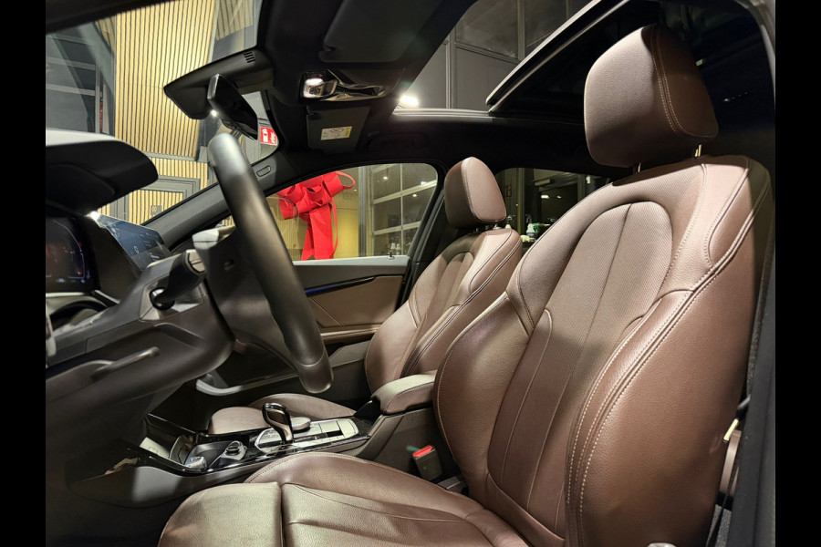 BMW 1-serie 118i M Sport | PANORAMADAK | MEMORY|KEYLESS | SFEERVERLICHTING|LED|FABRIEKSGARANTIE