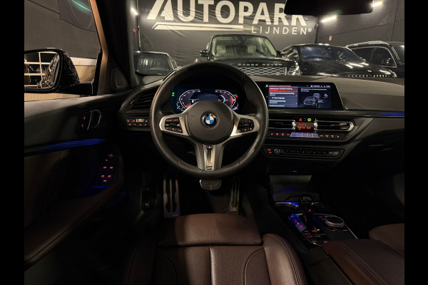 BMW 1-serie 118i M Sport | PANORAMADAK | MEMORY|KEYLESS | SFEERVERLICHTING|LED|FABRIEKSGARANTIE