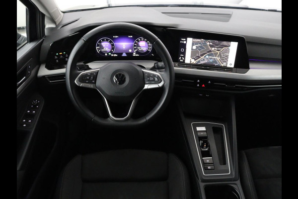 Volkswagen Golf 1.0 eTSI Life | Stoelverwarming | Camera | Massage | Carplay | Memory | Navigatie | Full LED | Sfeerverlichting | Adaptive cruise
