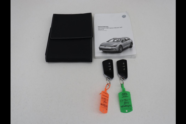 Volkswagen Golf 1.0 eTSI Life | Stoelverwarming | Camera | Massage | Carplay | Memory | Navigatie | Full LED | Sfeerverlichting | Adaptive cruise