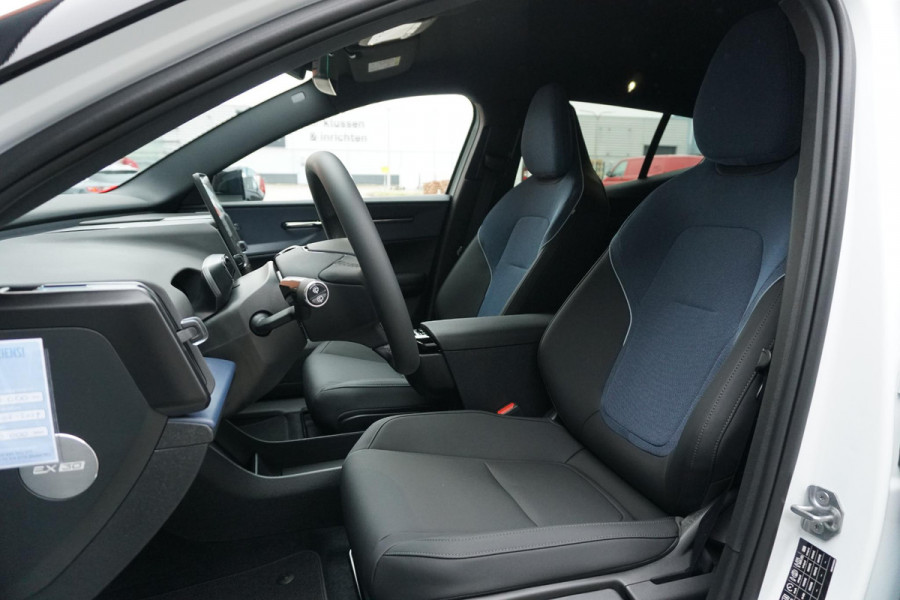 Volvo EX30 Single Motor Extended Range Plus 69 kWh * NIEUWSTAAT * + HARMAN KARDON / PARELMOER LAK
