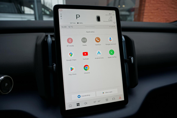 Volvo EX30 Single Motor Extended Range Plus 69 kWh * NIEUWSTAAT * + HARMAN KARDON / PARELMOER LAK