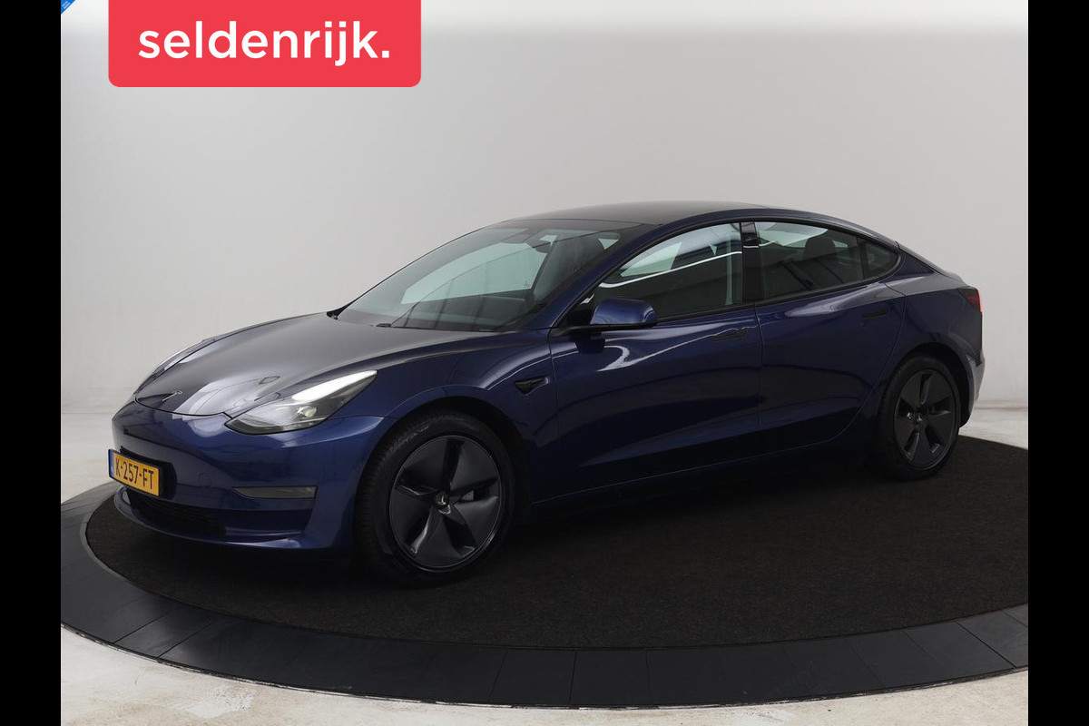 Tesla Model 3 Long Range AWD 75 kWh | Panoramadak | Autopilot | Achterbankverwarming | Leder | Camera | Keyless | Full LED | Navigatie | Stoelverwarming