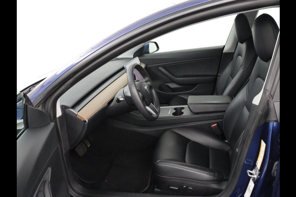 Tesla Model 3 Long Range AWD 75 kWh | Panoramadak | Autopilot | Achterbankverwarming | Leder | Camera | Keyless | Full LED | Navigatie | Stoelverwarming