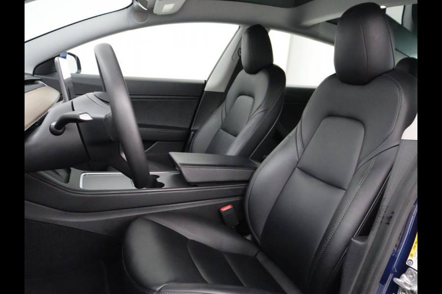 Tesla Model 3 Long Range AWD 75 kWh | Panoramadak | Autopilot | Achterbankverwarming | Leder | Camera | Keyless | Full LED | Navigatie | Stoelverwarming