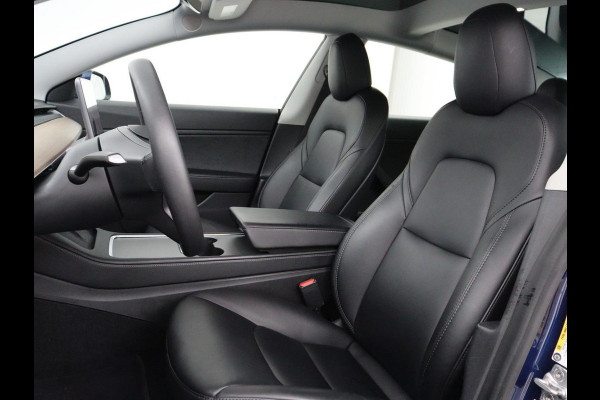 Tesla Model 3 Long Range AWD 75 kWh | Panoramadak | Autopilot | Achterbankverwarming | Leder | Camera | Keyless | Full LED | Navigatie | Stoelverwarming