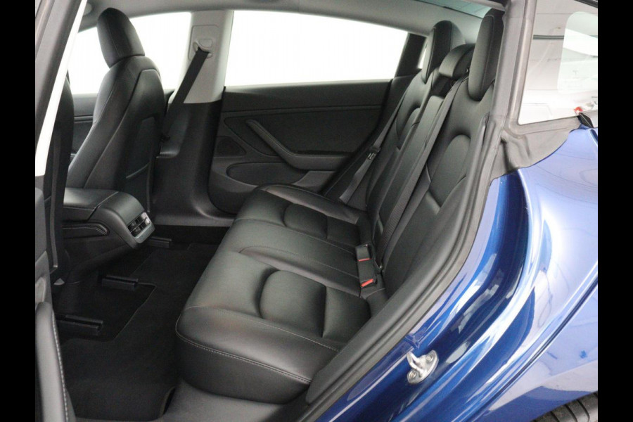 Tesla Model 3 Long Range AWD 75 kWh | Panoramadak | Autopilot | Achterbankverwarming | Leder | Camera | Keyless | Full LED | Navigatie | Stoelverwarming