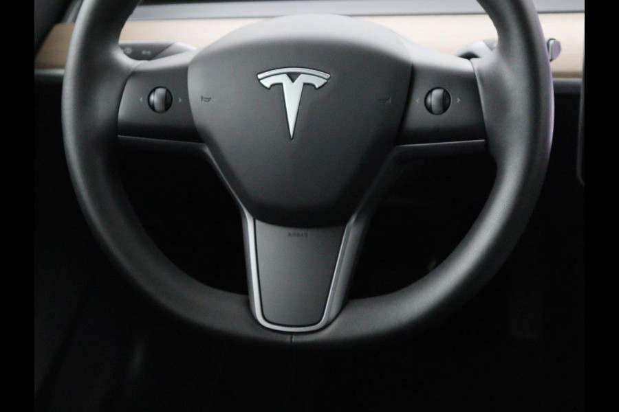Tesla Model 3 Long Range AWD 75 kWh | Panoramadak | Autopilot | Achterbankverwarming | Leder | Camera | Keyless | Full LED | Navigatie | Stoelverwarming