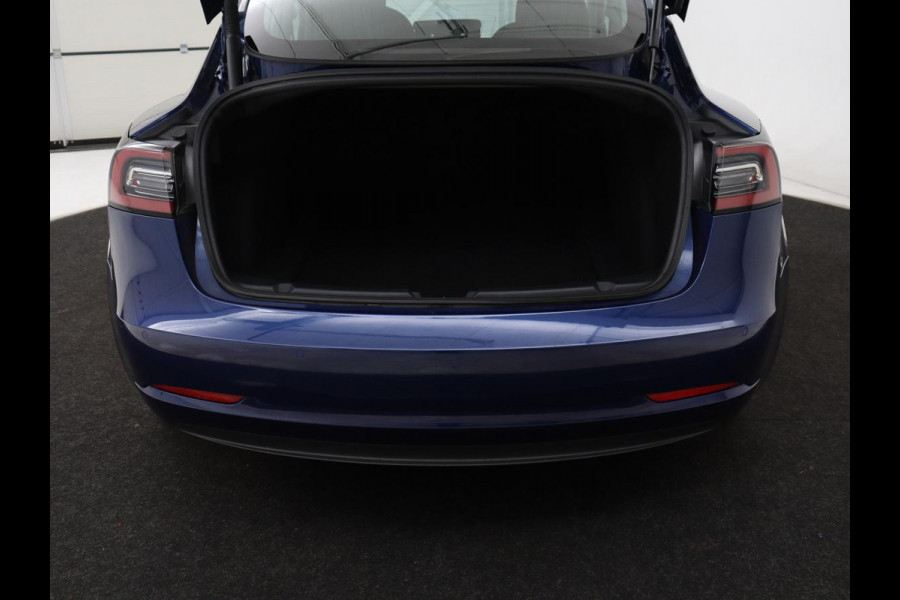 Tesla Model 3 Long Range AWD 75 kWh | Panoramadak | Autopilot | Achterbankverwarming | Leder | Camera | Keyless | Full LED | Navigatie | Stoelverwarming