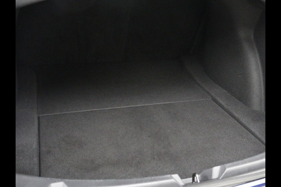 Tesla Model 3 Long Range AWD 75 kWh | Panoramadak | Autopilot | Achterbankverwarming | Leder | Camera | Keyless | Full LED | Navigatie | Stoelverwarming