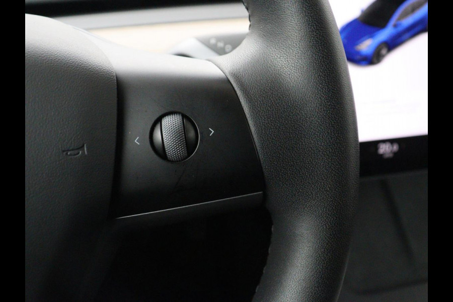 Tesla Model 3 Long Range AWD 75 kWh | Panoramadak | Autopilot | Achterbankverwarming | Leder | Camera | Keyless | Full LED | Navigatie | Stoelverwarming
