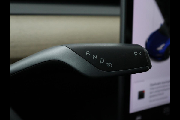 Tesla Model 3 Long Range AWD 75 kWh | Panoramadak | Autopilot | Achterbankverwarming | Leder | Camera | Keyless | Full LED | Navigatie | Stoelverwarming