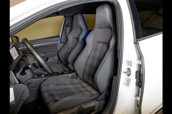 Volkswagen Golf 1.4 eHybrid GTE / 245pk / Apple CarPlay /