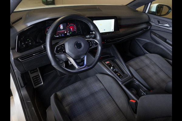 Volkswagen Golf 1.4 eHybrid GTE / 245pk / Apple CarPlay /