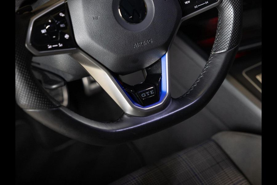 Volkswagen Golf 1.4 eHybrid GTE / 245pk / Apple CarPlay /