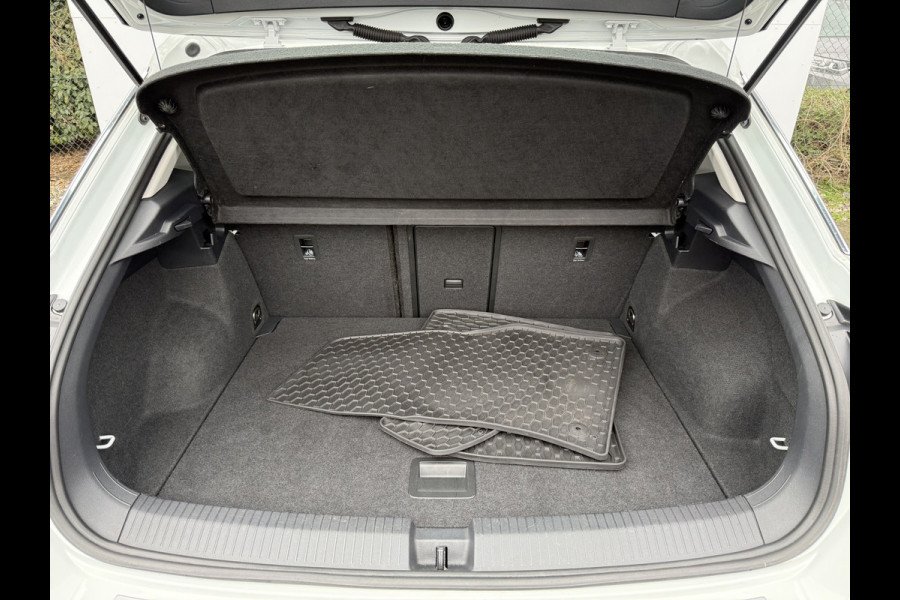 Volkswagen T-Roc 1.5 TSI Style | ACC | Navi | Camera | LED | CarPlay