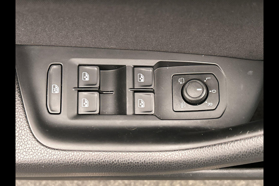 Volkswagen Passat Variant 2.0 TDI Comfortline Business Panormadak Adaptieve cruise Stoel Verwarming Carplay org. Nederlands