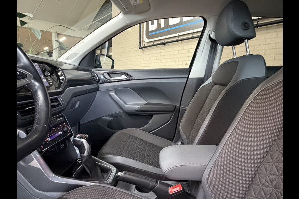 Volkswagen T-Cross 1.0 TSI AUT Style | Navi | Beats | Camera | 17 " | PDC V+A | Dode hoek | 100% Volkswagen dealer onderhouden!