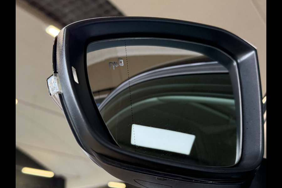 Volkswagen T-Cross 1.0 TSI AUT Style | Navi | Beats | Camera | 17 " | PDC V+A | Dode hoek | 100% Volkswagen dealer onderhouden!