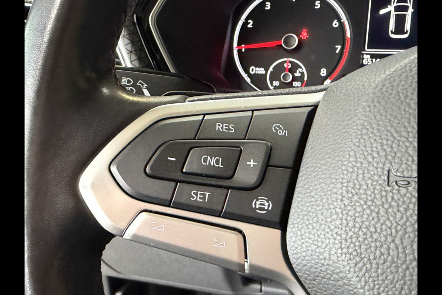 Volkswagen T-Cross 1.0 TSI AUT Style | Navi | Beats | Camera | 17 " | PDC V+A | Dode hoek | 100% Volkswagen dealer onderhouden!