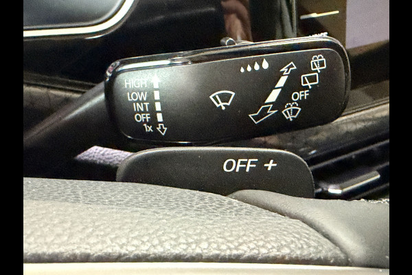 Volkswagen T-Cross 1.0 TSI AUT Style | Navi | Beats | Camera | 17 " | PDC V+A | Dode hoek | 100% Volkswagen dealer onderhouden!