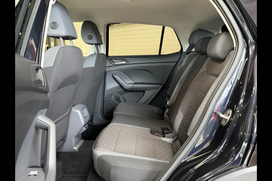 Volkswagen T-Cross 1.0 TSI AUT Style | Navi | Beats | Camera | 17 " | PDC V+A | Dode hoek | 100% Volkswagen dealer onderhouden!