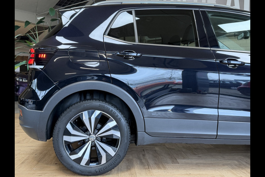 Volkswagen T-Cross 1.0 TSI AUT Style | Navi | Beats | Camera | 17 " | PDC V+A | Dode hoek | 100% Volkswagen dealer onderhouden!