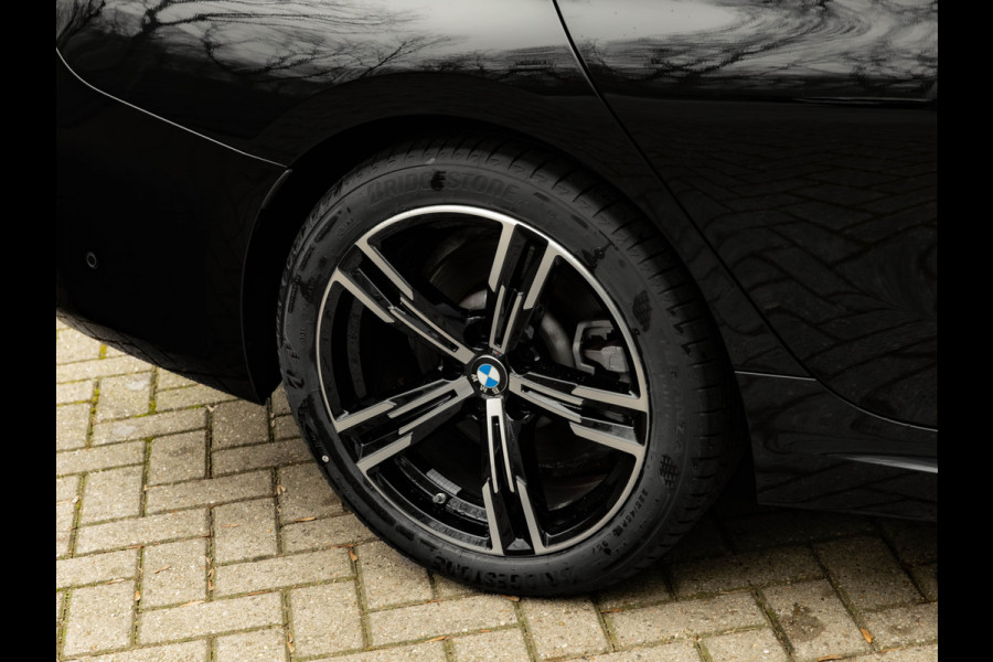 BMW 3 Serie Touring 330i xDrive M-Sport - LCI 2 - ACC - Parking Ass - Stoelverwarming