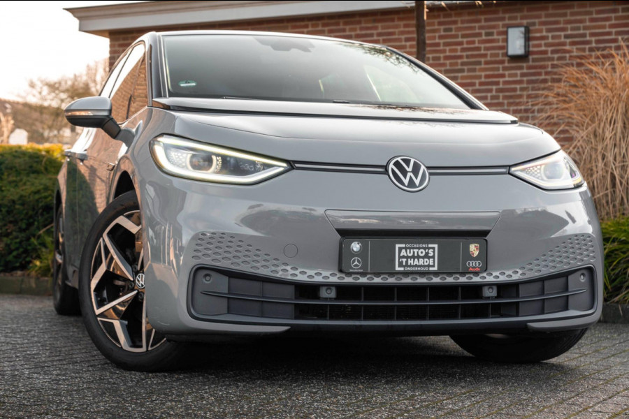Volkswagen ID.3 First Plus 58 kWh 1e Eig Sfeerverlichting Keyless Adaptive Camera Stoelverwarming 19''