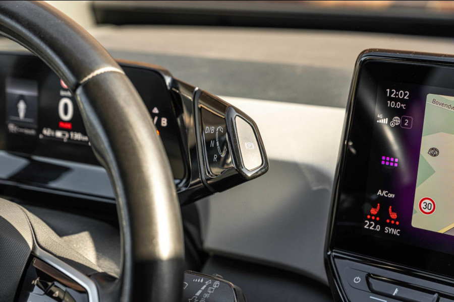 Volkswagen ID.3 First Plus 58 kWh 1e Eig Sfeerverlichting Keyless Adaptive Camera Stoelverwarming 19''