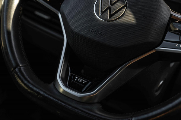 Volkswagen ID.3 First Plus 58 kWh 1e Eig Sfeerverlichting Keyless Adaptive Camera Stoelverwarming 19''