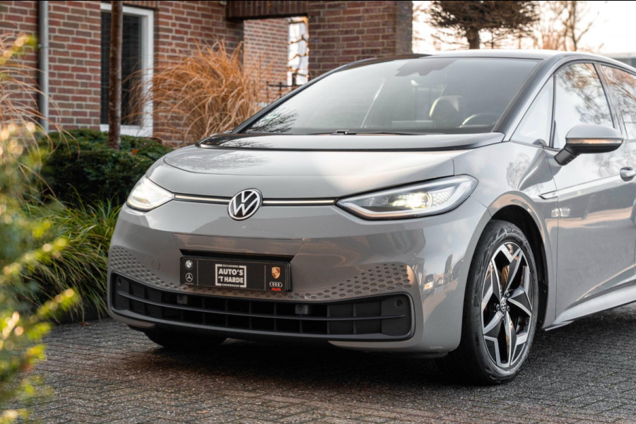 Volkswagen ID.3 First Plus 58 kWh 1e Eig Sfeerverlichting Keyless Adaptive Camera Stoelverwarming 19''