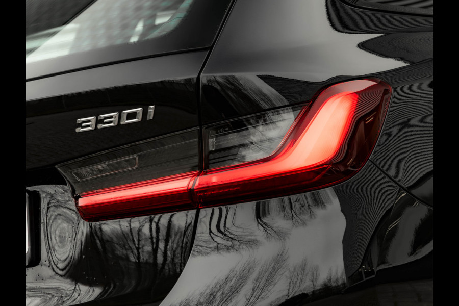 BMW 3 Serie Touring 330i xDrive M-Sport - LCI 2 - ACC - Parking Ass - Stoelverwarming