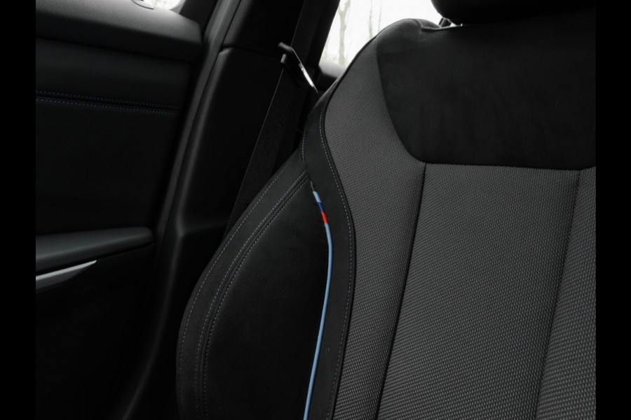 BMW 3 Serie Touring 330i xDrive M-Sport - LCI 2 - ACC - Parking Ass - Stoelverwarming