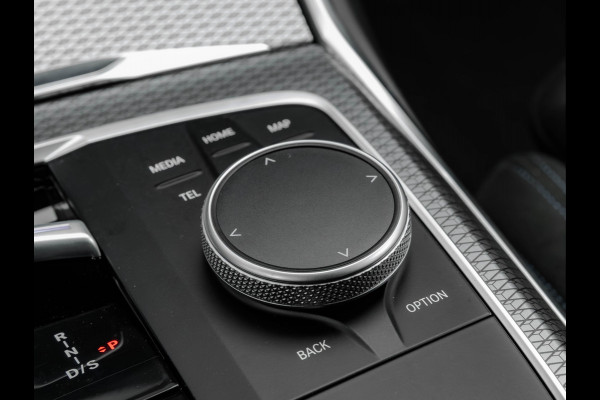 BMW 3 Serie Touring 330i xDrive M-Sport - LCI 2 - ACC - Parking Ass - Stoelverwarming