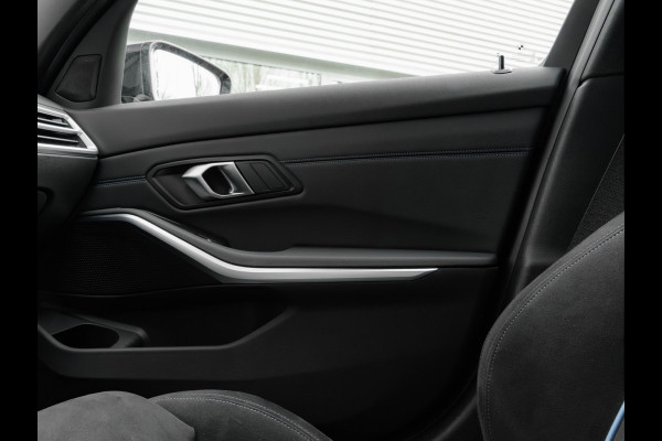 BMW 3 Serie Touring 330i xDrive M-Sport - LCI 2 - ACC - Parking Ass - Stoelverwarming