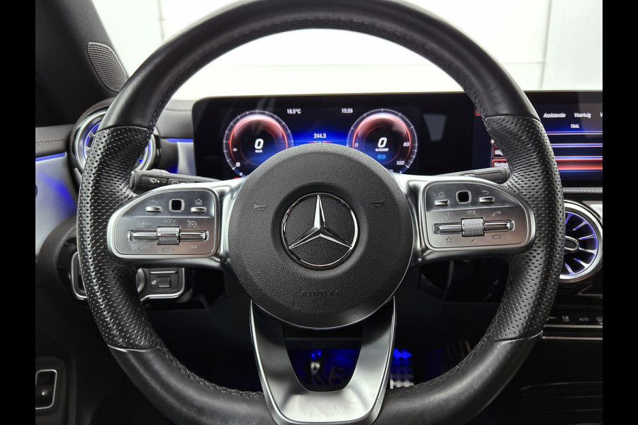Mercedes-Benz CLA-Klasse Shooting Brake 250 e AMG Line(Dealer OnderH, SfeerVerlichting, Camera, Stoelkoeling/ Verwarming, Etc)