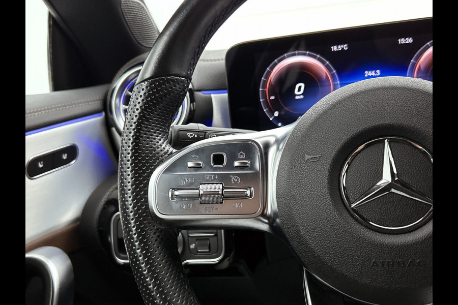 Mercedes-Benz CLA-Klasse Shooting Brake 250 e AMG Line(Dealer OnderH, SfeerVerlichting, Camera, Stoelkoeling/ Verwarming, Etc)