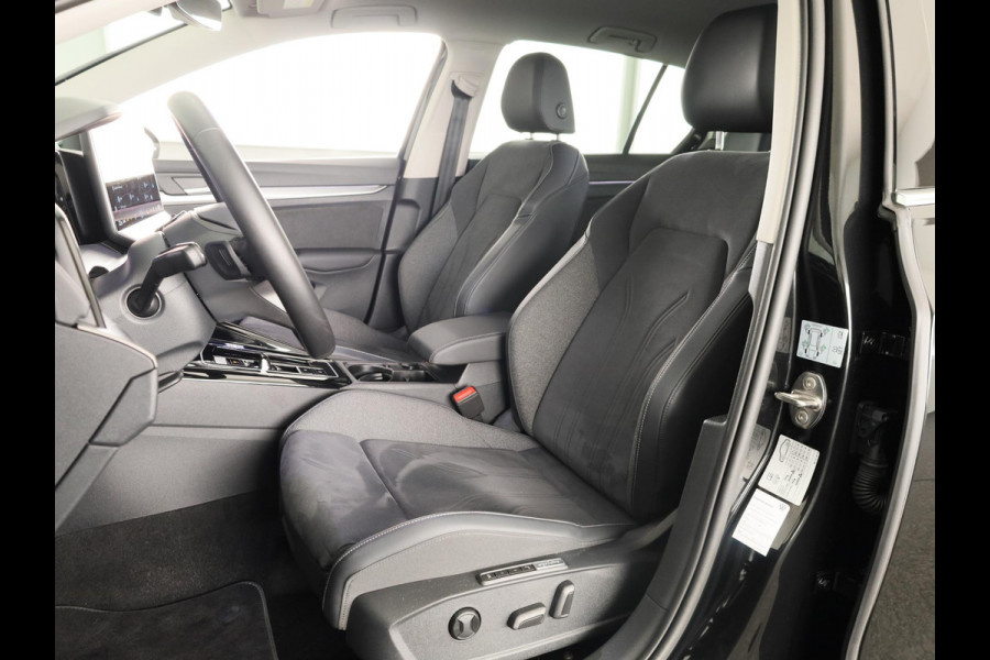 Volkswagen Golf 1.5 eHybrid Style Edition 204 pk Automaat (DSG) | Verlengde garantie | Parkeersensoren (Park assist) | Rondomzicht camera | Matrix LED koplampen | Stoelverwarming |