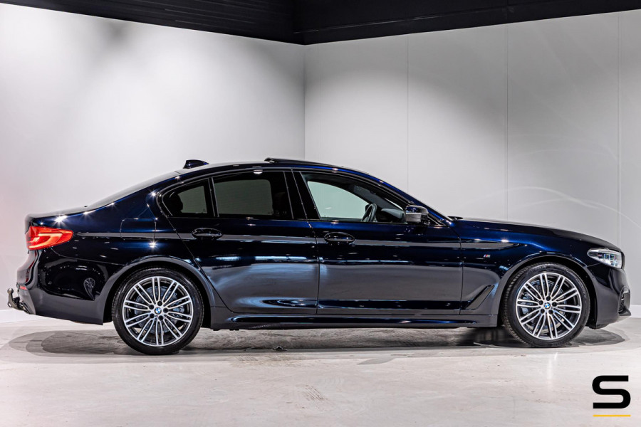 BMW 5 Serie 520i High Executive Edition|M-sport|NAP|Full|1eig