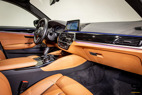 BMW 5 Serie 520i High Executive Edition|M-sport|NAP|Full|1eig