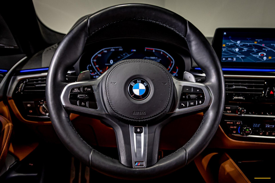 BMW 5 Serie 520i High Executive Edition|M-sport|NAP|Full|1eig