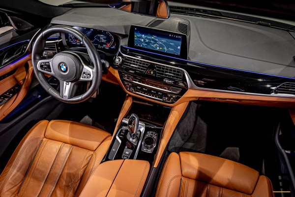 BMW 5 Serie 520i High Executive Edition|M-sport|NAP|Full|1eig