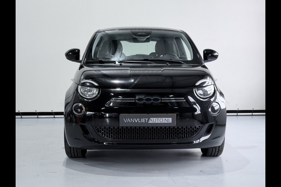 Fiat 500E Urban 42 kWh / Apple carplay / Climate controle