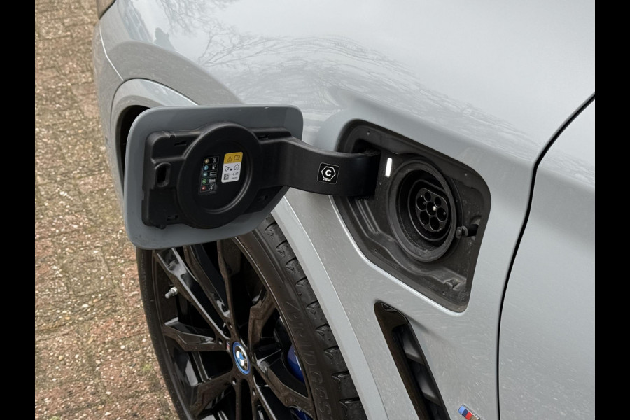 BMW X3 xDrive30e M SPORT | HARMAN KARDON | TREKHAAK | PANORAMA | KEYLESS | SPORTREMMEN | ELEKT. STOELEN |