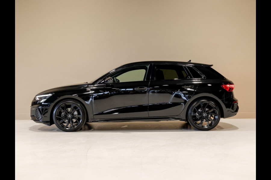 Audi A3 Sportback 35 TFSI S edition / 150pk / Adaptieve cruise control / Alcantara stuurwiel /