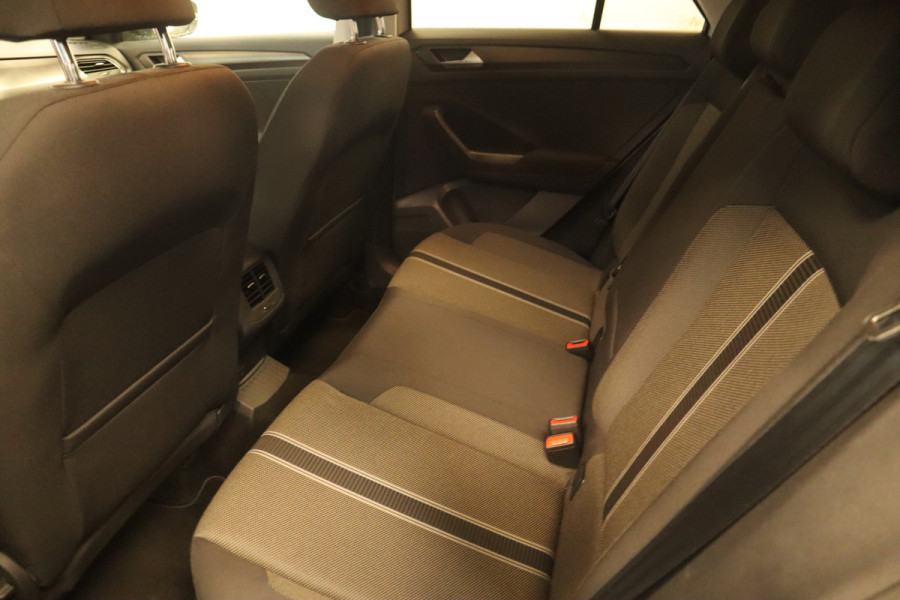 Volkswagen T-Roc 1.0 TSI Style PDC Camera ACC Navi