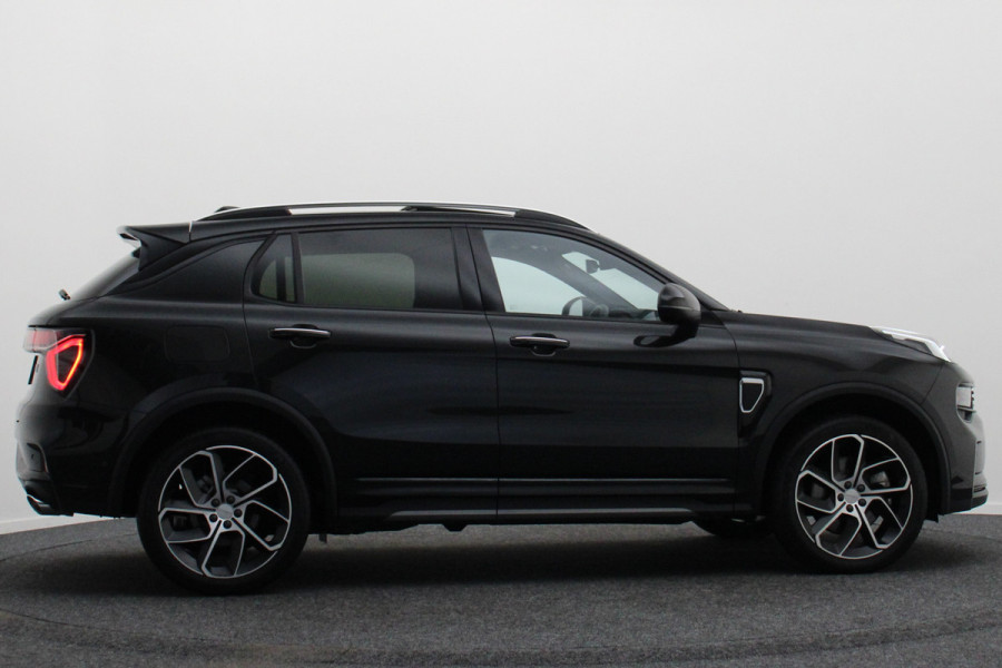 Lynk & Co 01 1.5 360° Camera, Panoramadak, Zwarte hemel, ACC, Apple Carplay, DAB, 20''